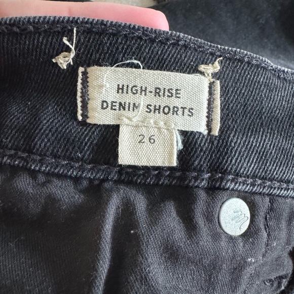 Madewell High-Rise Denim Shorts - Picture 2 of 4